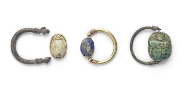 Three Egyptian rings with swivel scarabs 3