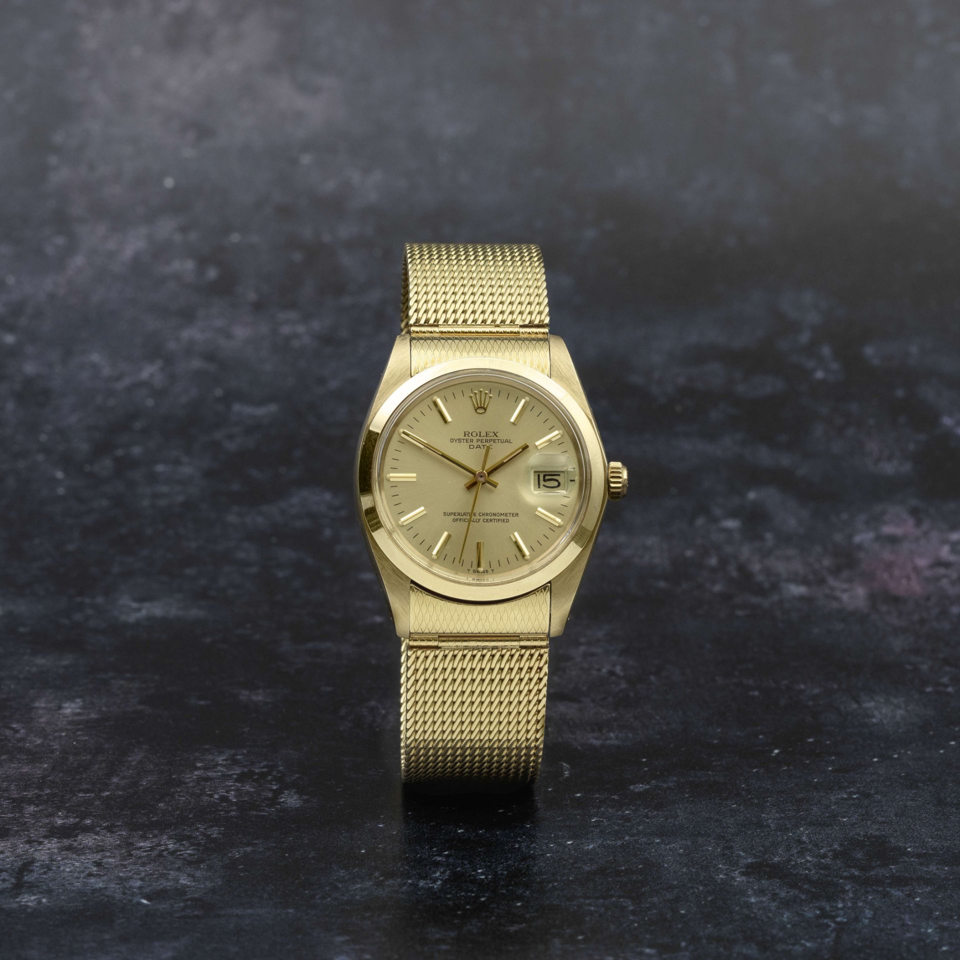 Rolex. A fine 14K gold automatic calendar bracelet watch Date, Ref: 1500, Circa 1979