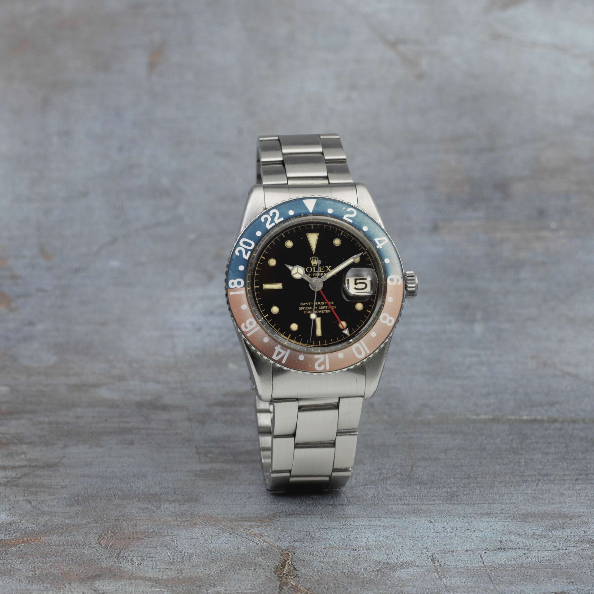 Rolex. A stainless steel automatic bracelet watch with gloss dial and roulette date wheel of hist...