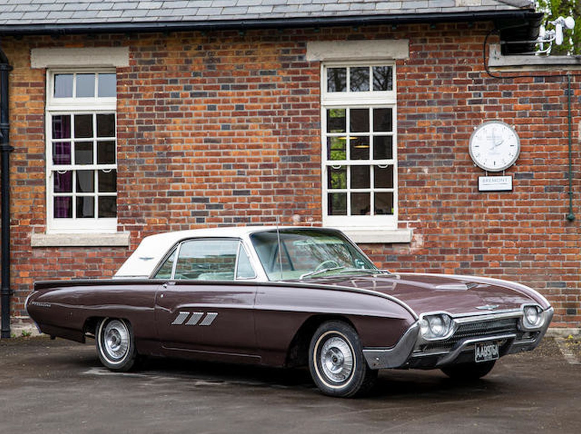 1963 Ford Thunderbird Coupe Chassis no. 3Y83Z134675