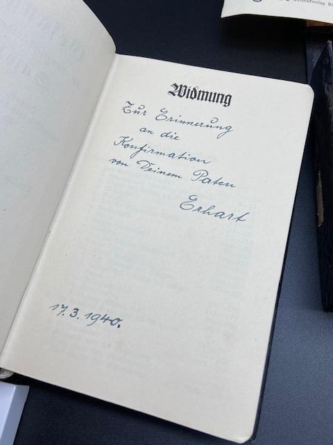 A German Gesangbuch book- dated 1937 together with a certificate. Certificate has a German Nazi sta - Image 5 of 10