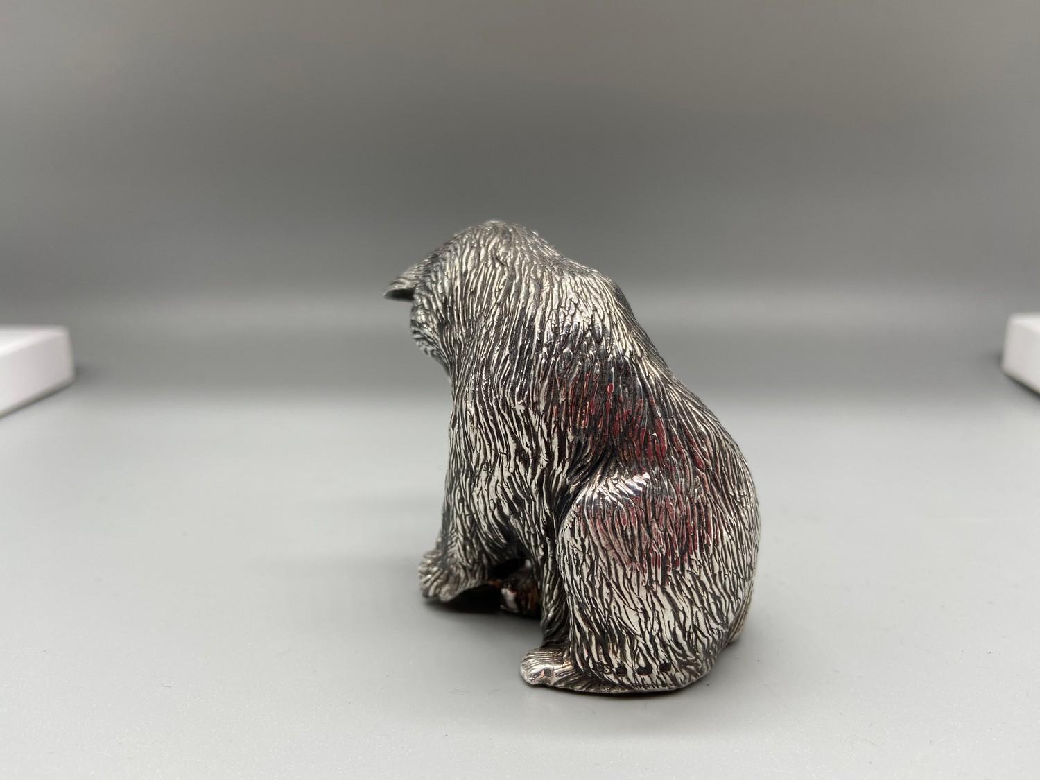 A Sheffield silver [Filled] cat figure playing with a ball of string. [5.5.cm in height] - Image 4 of 4