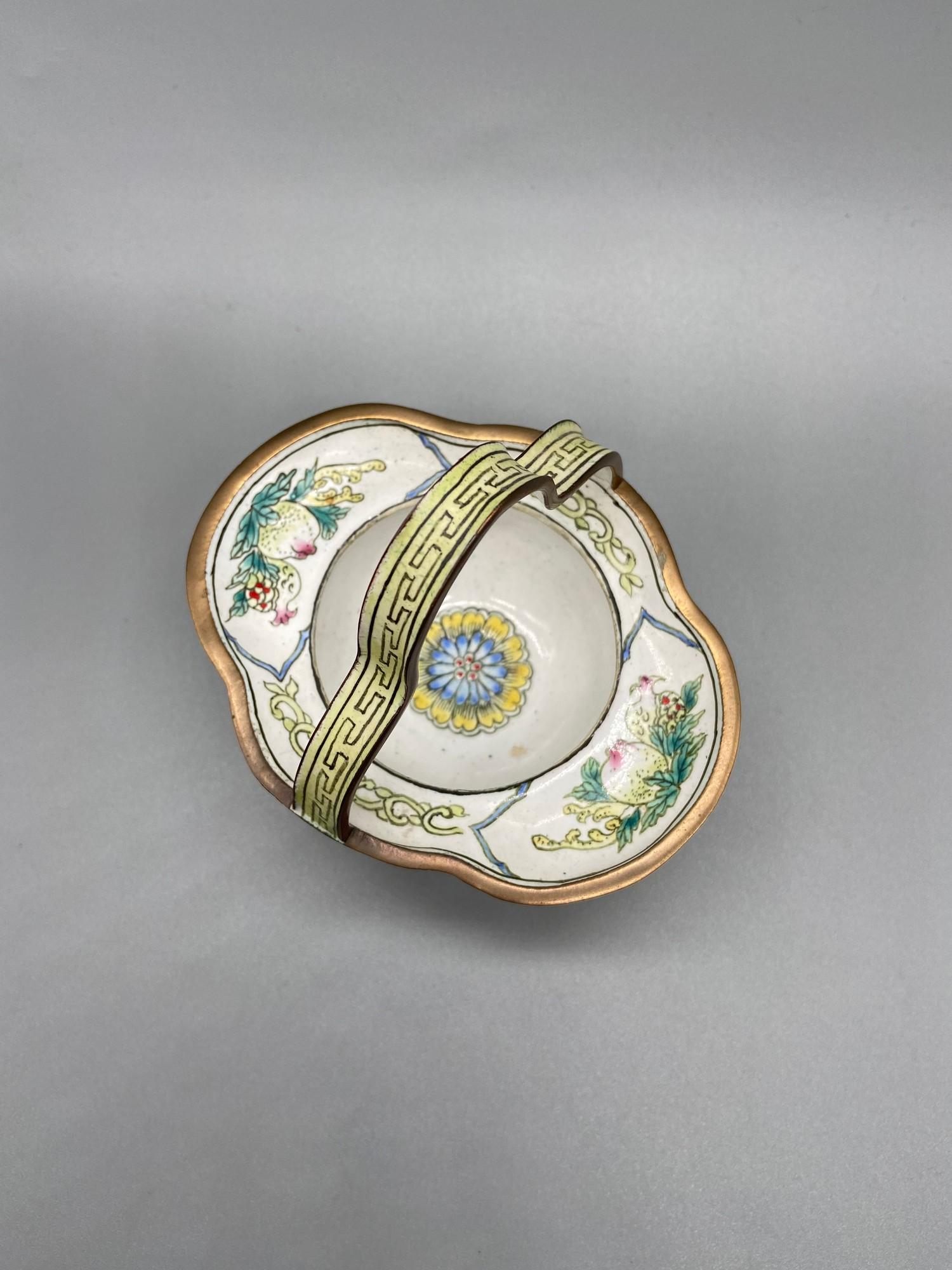 A 19th century Chinese hand painted enamel on copper basket. Designed with various foliage and - Image 2 of 5