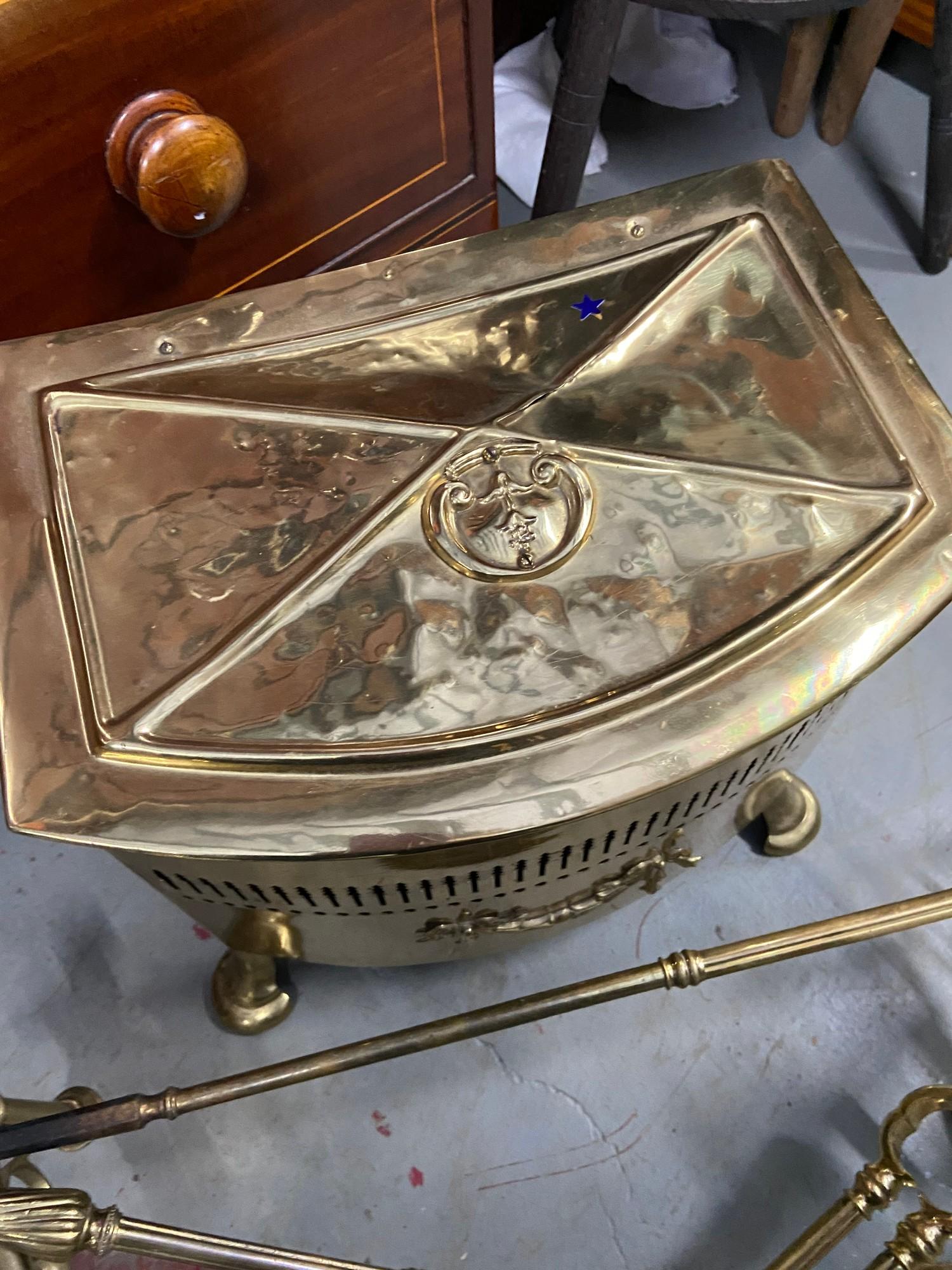 Antique gilt brass coal bucket in a regency style together with a pair of Victorian heavy gilt brass - Image 6 of 7