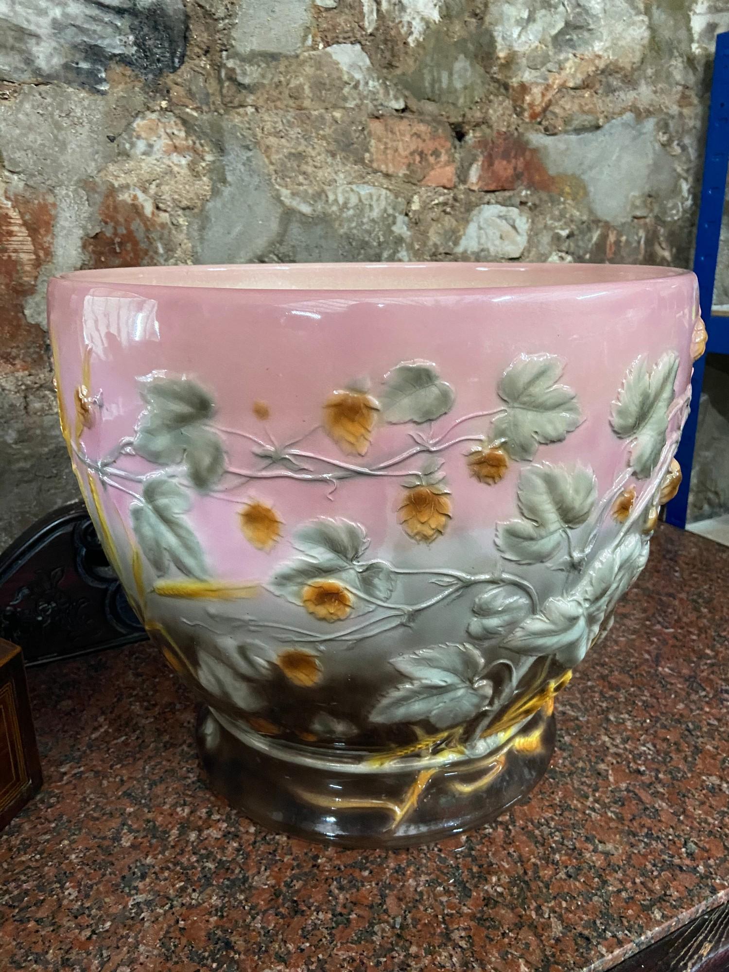 A 19th century Poppelsdorf (Bonn-Poppelsdorf) porcelain floral design urn planter. [ - Image 6 of 6