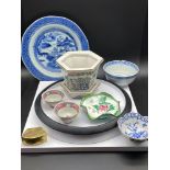 A Lot of 8 various Chinese porcelain and metal trinket collectables. Includes ornate painted small