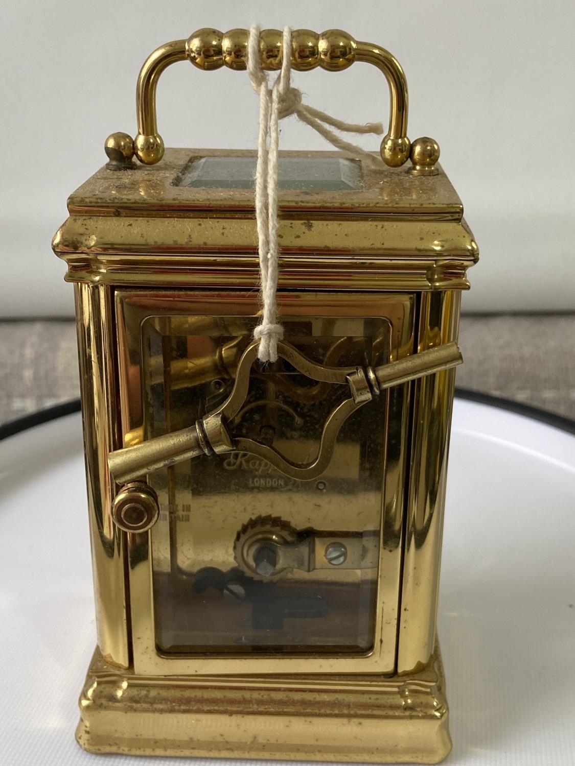 Antique heavy brass carriage clock [Rapport London] [MVT No 1800] in a working condition and with - Image 6 of 12