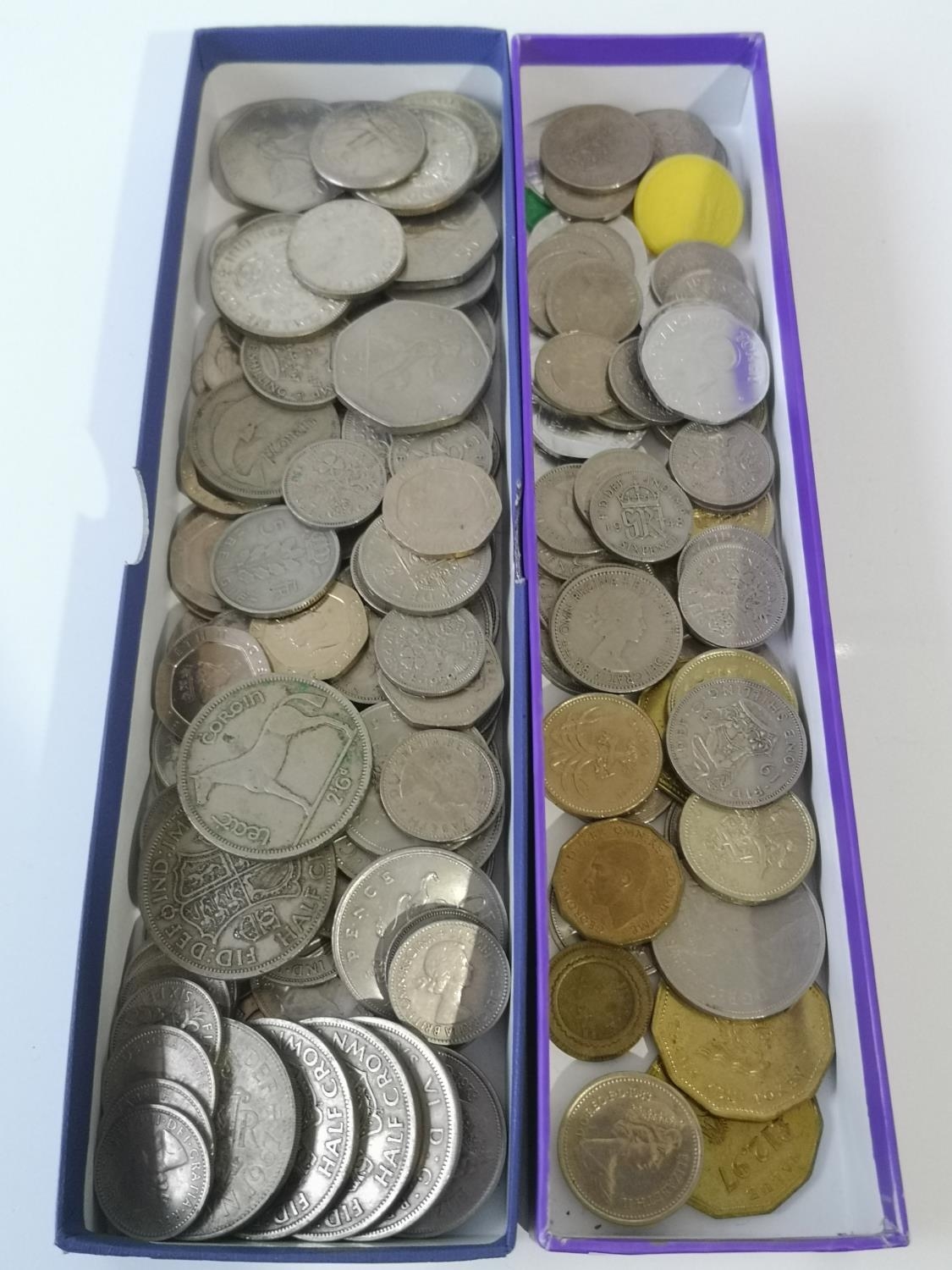 TWO TRAYS CONTAING VARIOUS MIXED COINS TO INCLUDE ONE POUND, ONE SHILLING, SIXPENCE, HALF CROWN, TWO