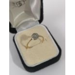 AN EARLY 1920'S LADIES 18CT GOLD & DIAMOND RING. [RING SIZE L] [1.42GRAMS]
