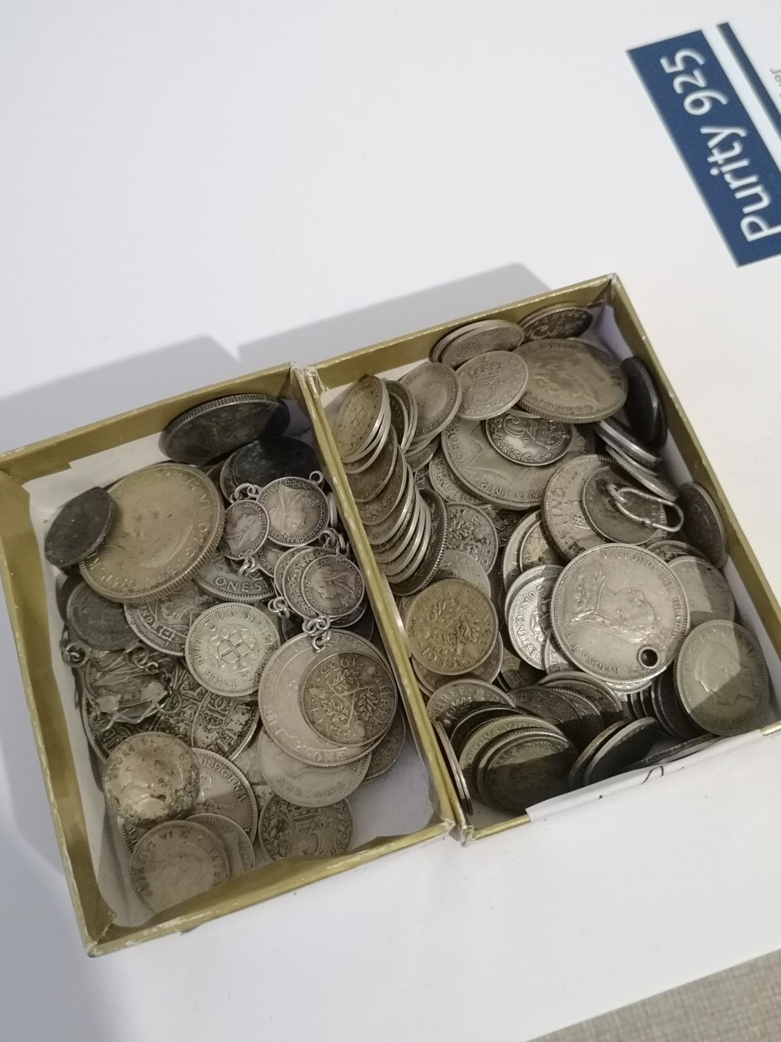 A COLLECTION OF SILVER 19TH AND 20TH CENTURY COINS TO INCLUDE THREE PENCES, VICTORIA COINS, ONE