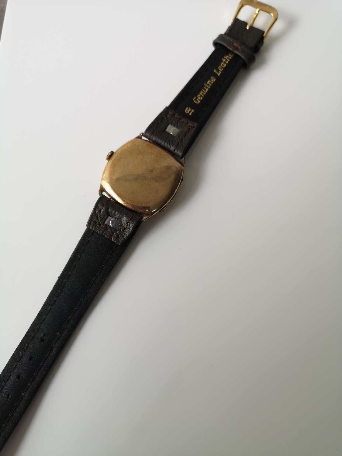 A Vintage London 9ct gold cased Mens watch. In a working condition. - Image 2 of 2