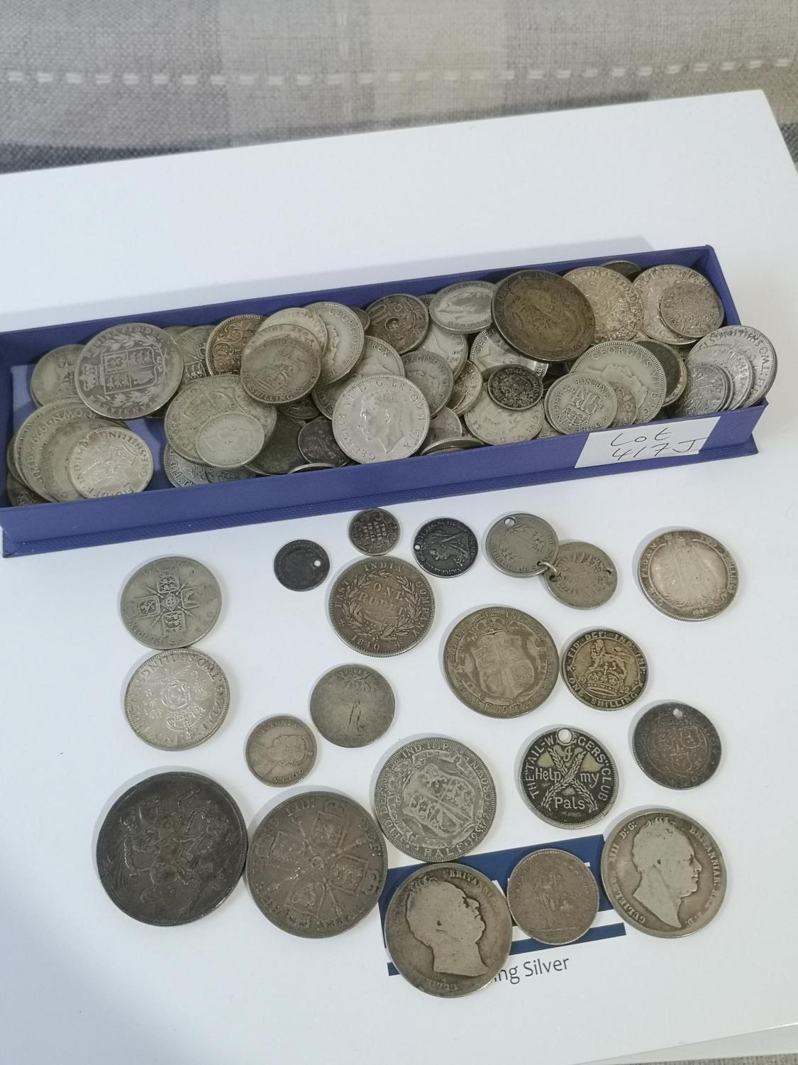 A COLLECTION OF SILVER COINS TO INCLUDE 1891 CROWN, 1889 CROWN, VARIOUS HALF CROWNS, VARIOUS TWO