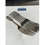 A set of 6 Sheffield silver dinner forks [Walker & Hall] [dated, 1934g] [414g]