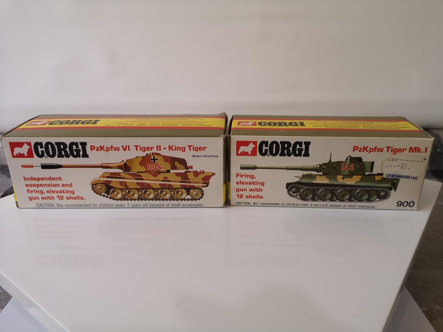 TWO CORGI MILITARY MODELS WITH BOXES. 900 PZKPFW TIGER MKI & 904 KING TIGER TANK. - Image 2 of 2