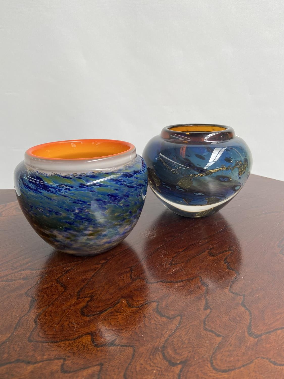 Two vintage art glass centre piece bowls design and made by Toan Klein. Both from the Galaxy glass - Bild 3 aus 7