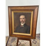 Antique Oil painting on canvas depicting gentleman portrait. Signed by the artist [frame, 88x75cm]