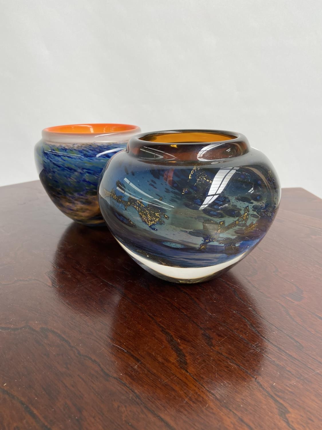 Two vintage art glass centre piece bowls design and made by Toan Klein. Both from the Galaxy glass - Bild 4 aus 7