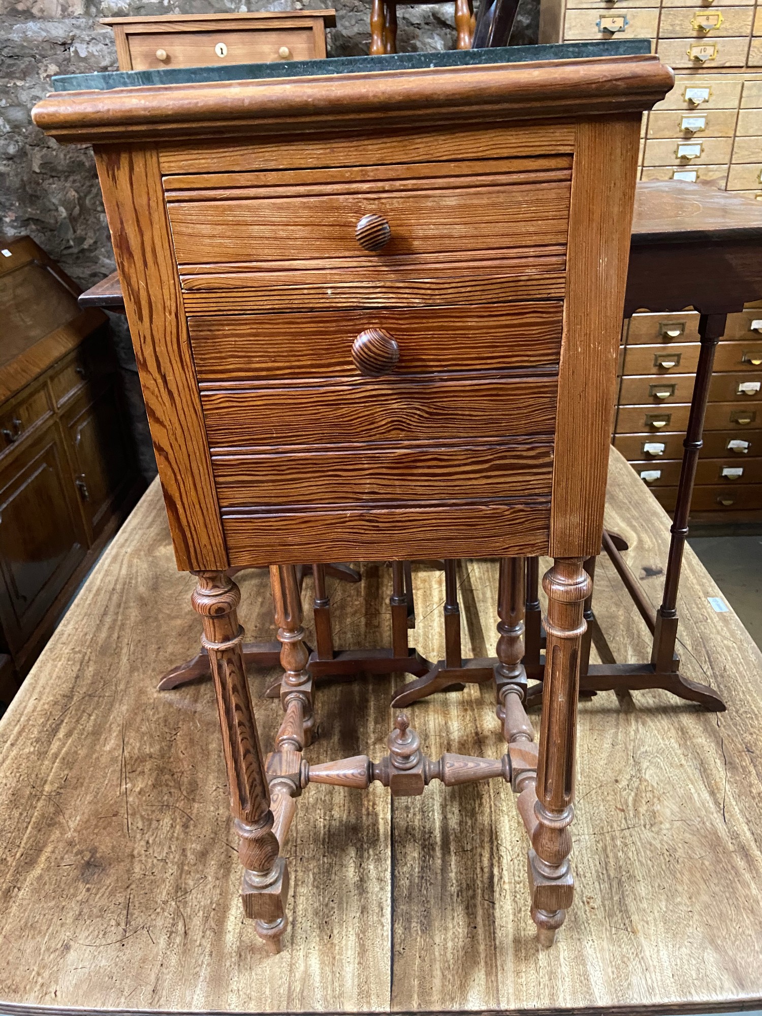 An Antique marble top pedestal cabinet. Has a marble interior shelf. [88cm in height] - Image 3 of 5