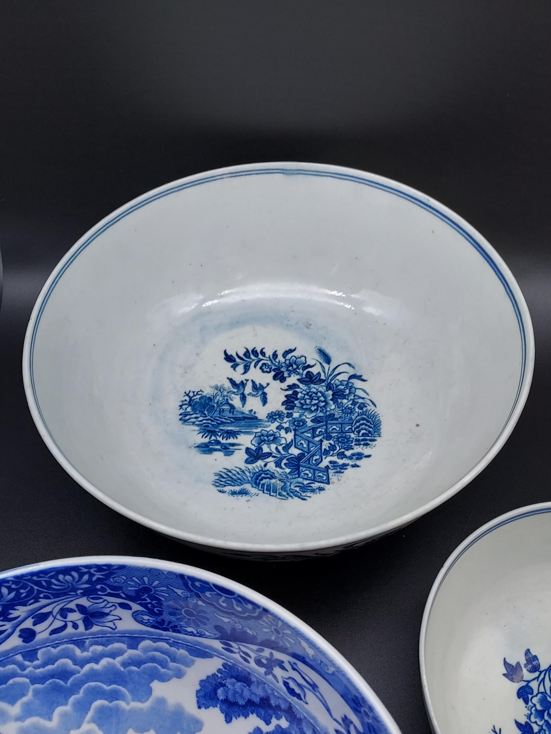 Two 18th century Worcester Blue & White bowls and copeland spode blue and white bowl - Image 2 of 7