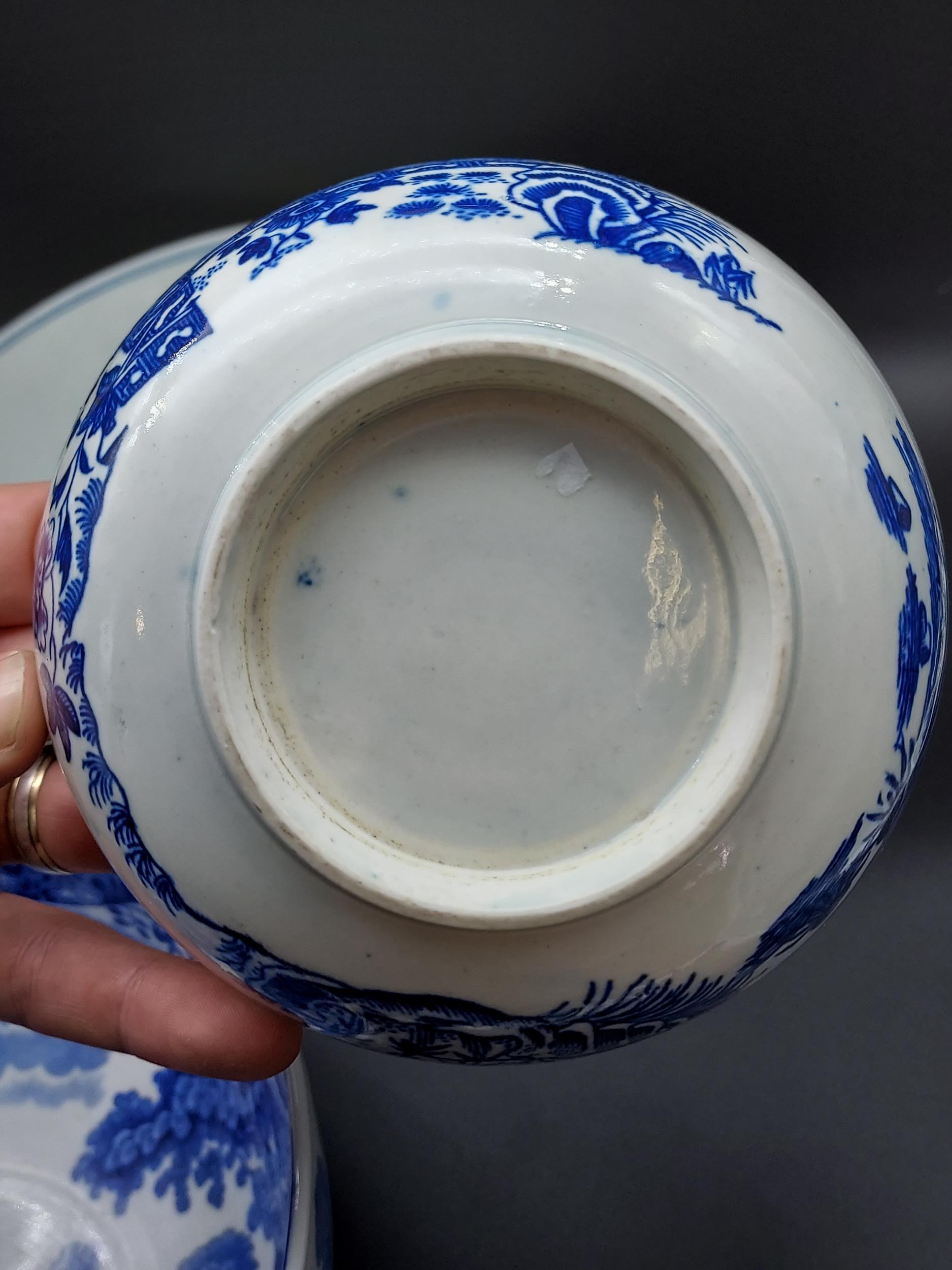 Two 18th century Worcester Blue & White bowls and copeland spode blue and white bowl - Image 6 of 7