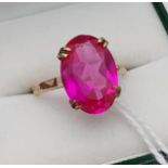 A Ladies 9ct gold and large pink cut stone ring. [Ring size L] [3.77Grams]