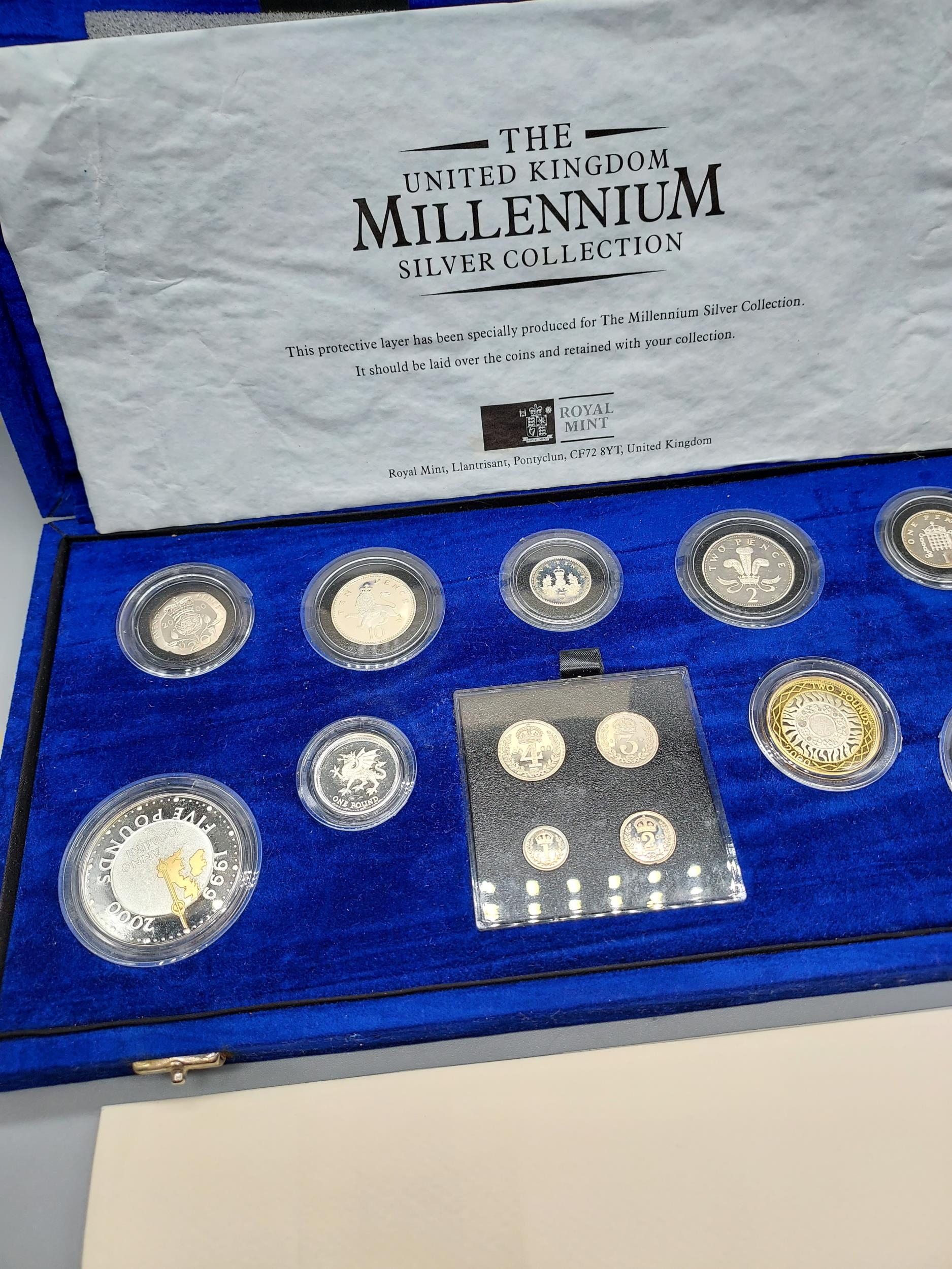 The Royal Mint silver coin collection 'The United Kingdom Millennium silver collection, comes with - Bild 2 aus 3