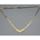 A Nice example of an 18ct gold two tone necklace. [42cm in length] [19.45 grams]