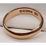 A Birmingham 9ct gold Wedding band ring. [Ring size M] [3.12Grams]