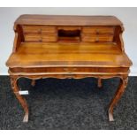 A Reproduction cabriole leg writing bureau. [93x93x64cm]