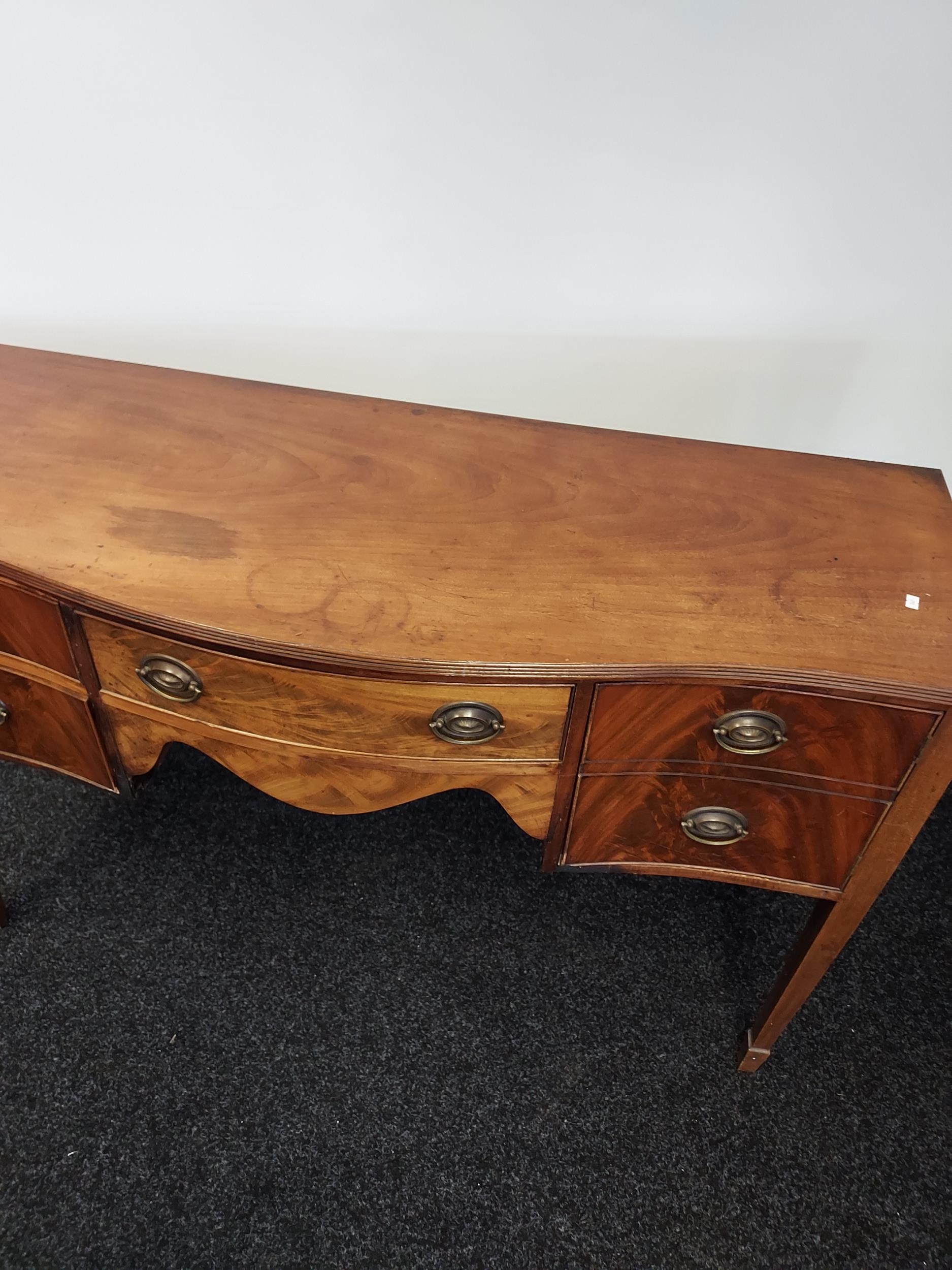 A Georgian sideboard supported on square tapered legs. [94x139x49cm] - Image 5 of 6