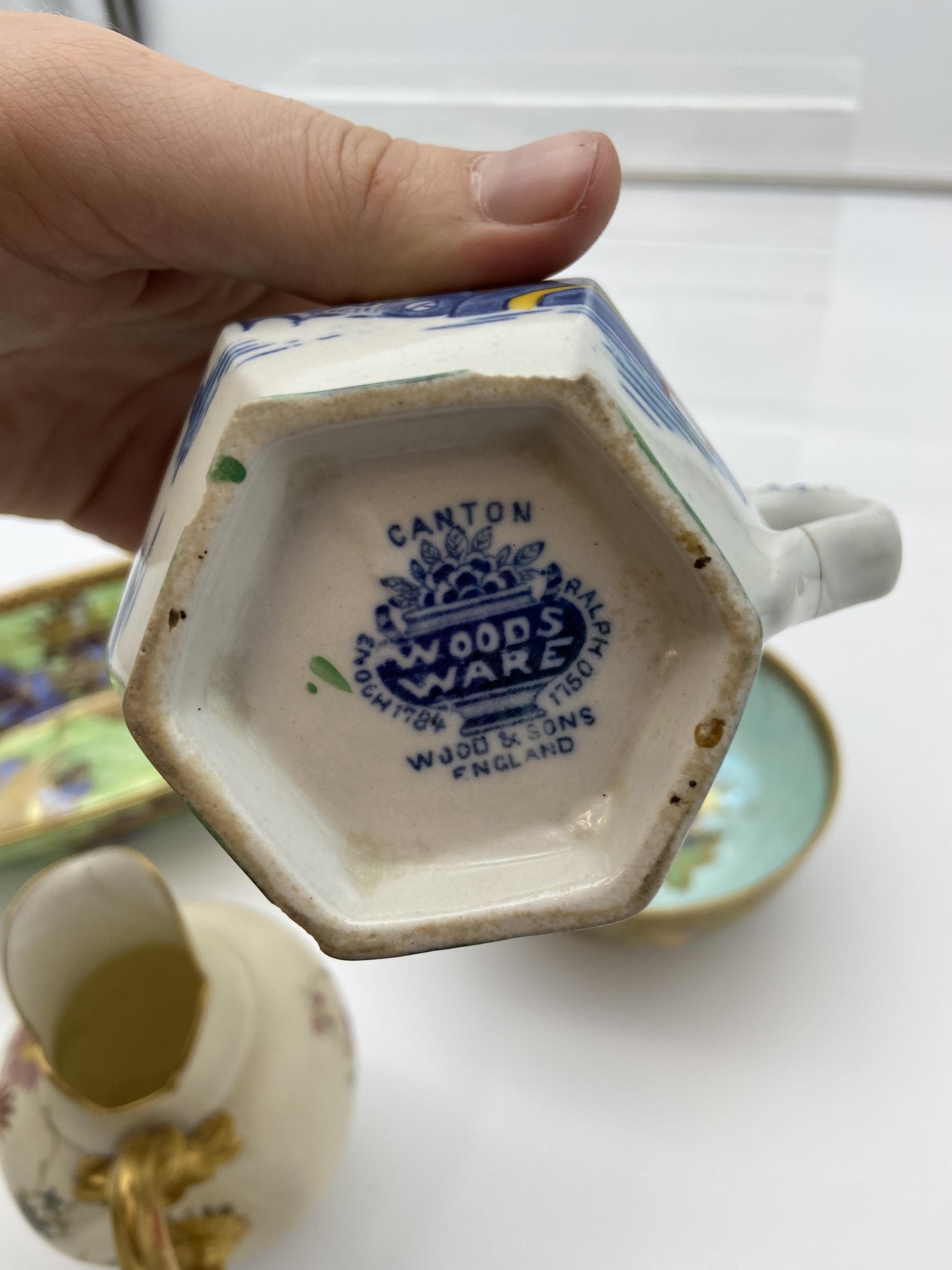 Maling crane design bowl, Wedgwood lustre fruit pattern bowl, Royal Worcester water jug [as found] & - Image 9 of 9