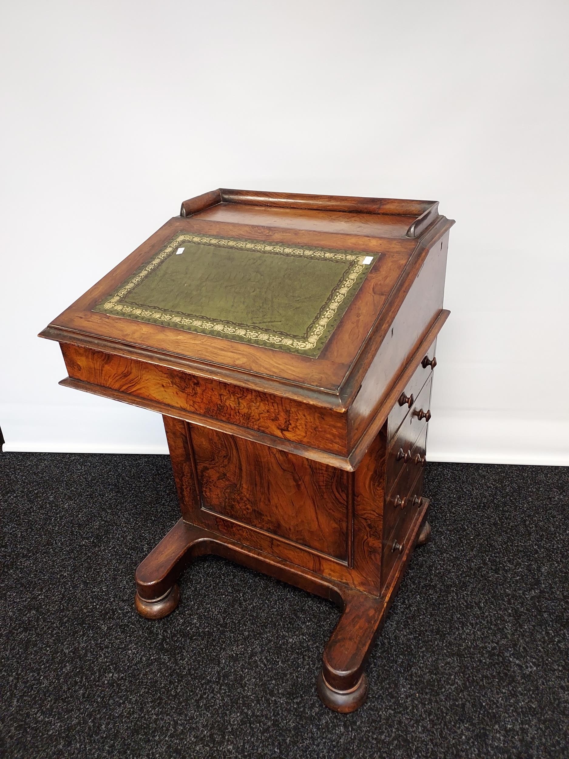 Early 19th century davenport writing desk, with sprung drawer raised section to include a secret ink - Image 19 of 24