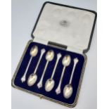 A Set of 6 Sheffield silver tea spoons with presentation case.