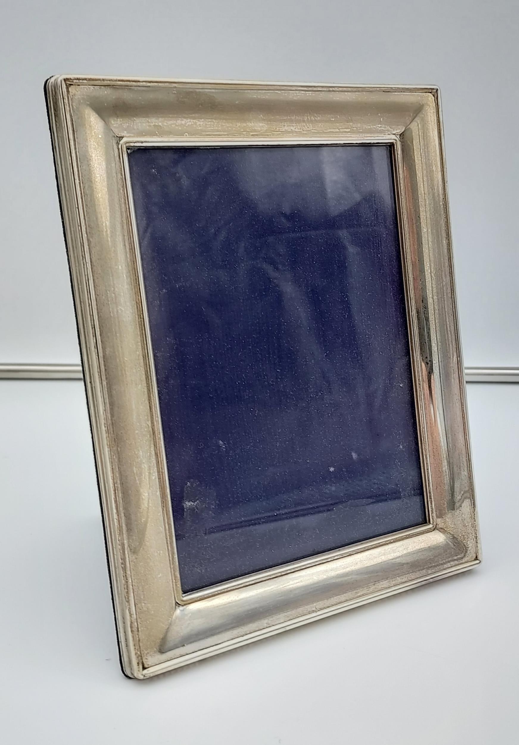 A Birmingham silver photo frame [22x17cm]