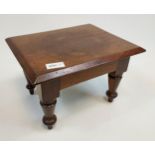 A 19th century hardwood stool [20x30.5x24.5cm]