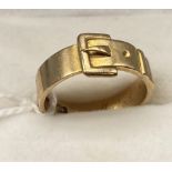 Antique 18ct gold gents buckle ring. [4.89grams] [Ring size]