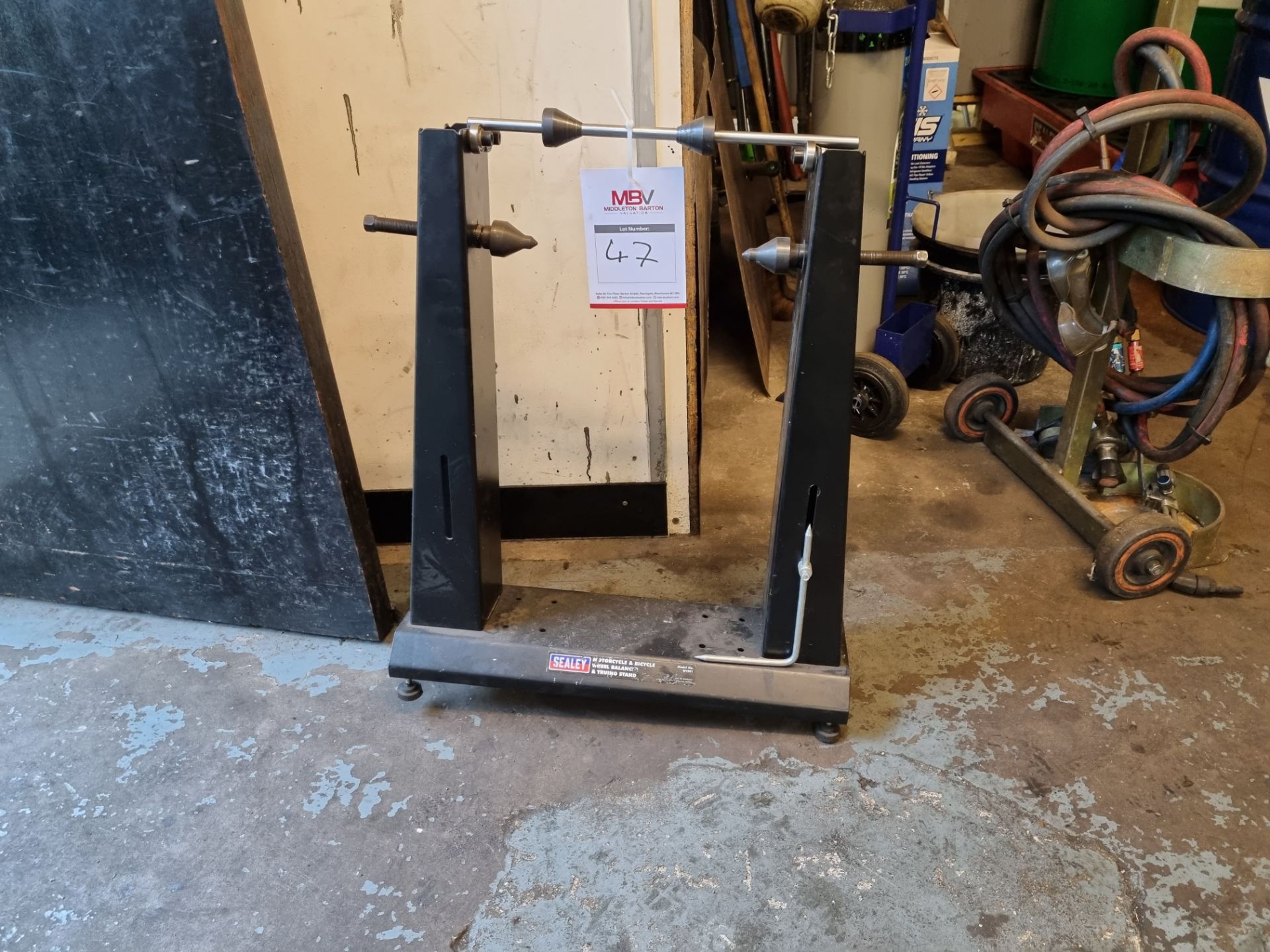 Sealey Motorcycle & Bicycle wheel balance and truing stand