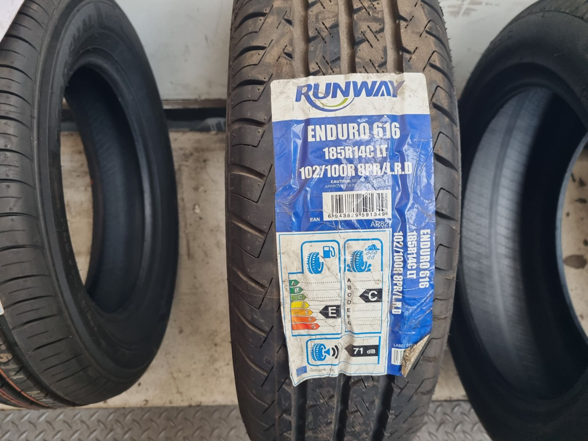 1 x New Runway Enduro 616 185/R14C LT Tyre