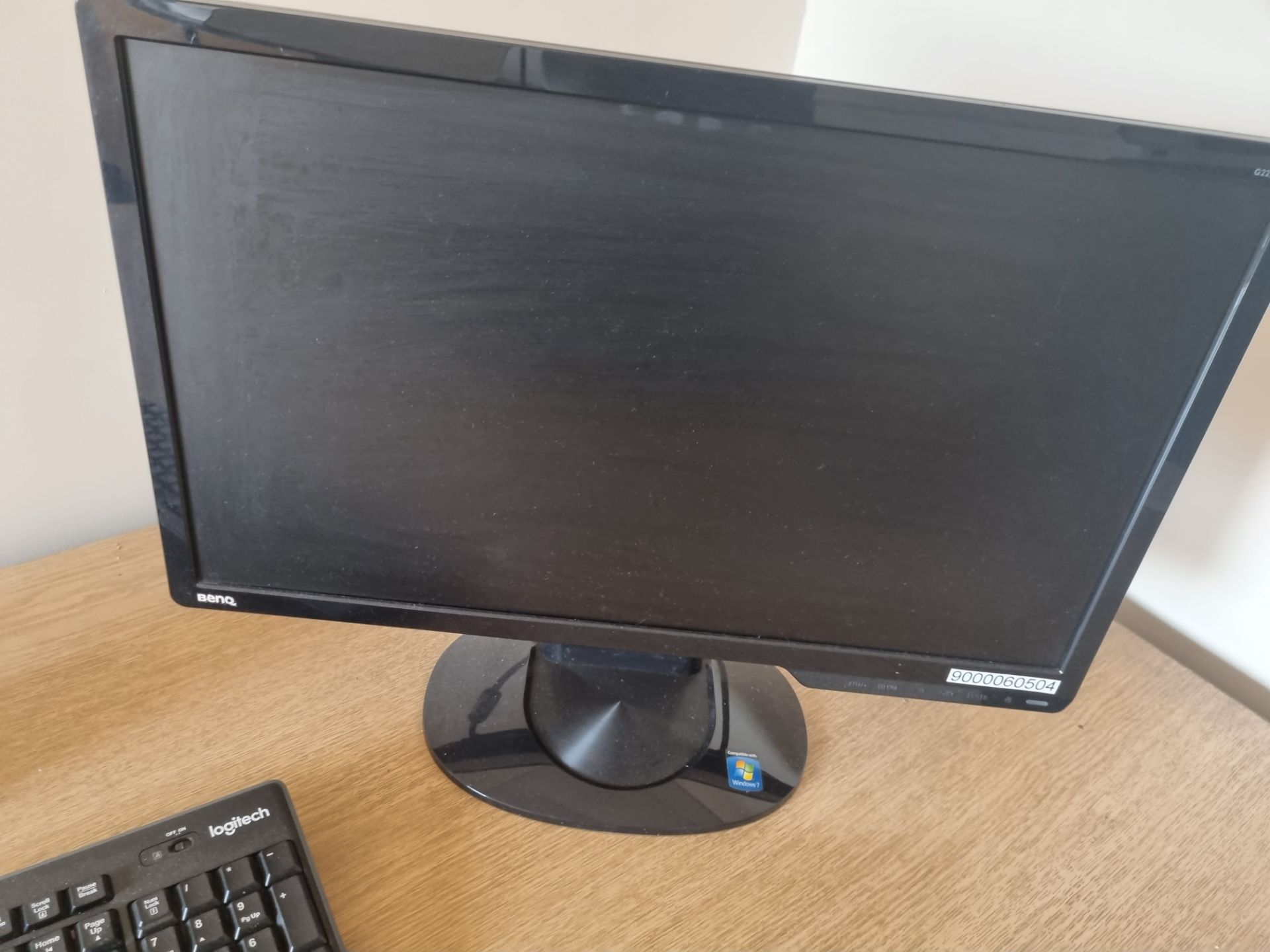Benq Monitor with Keyboard and Mouse