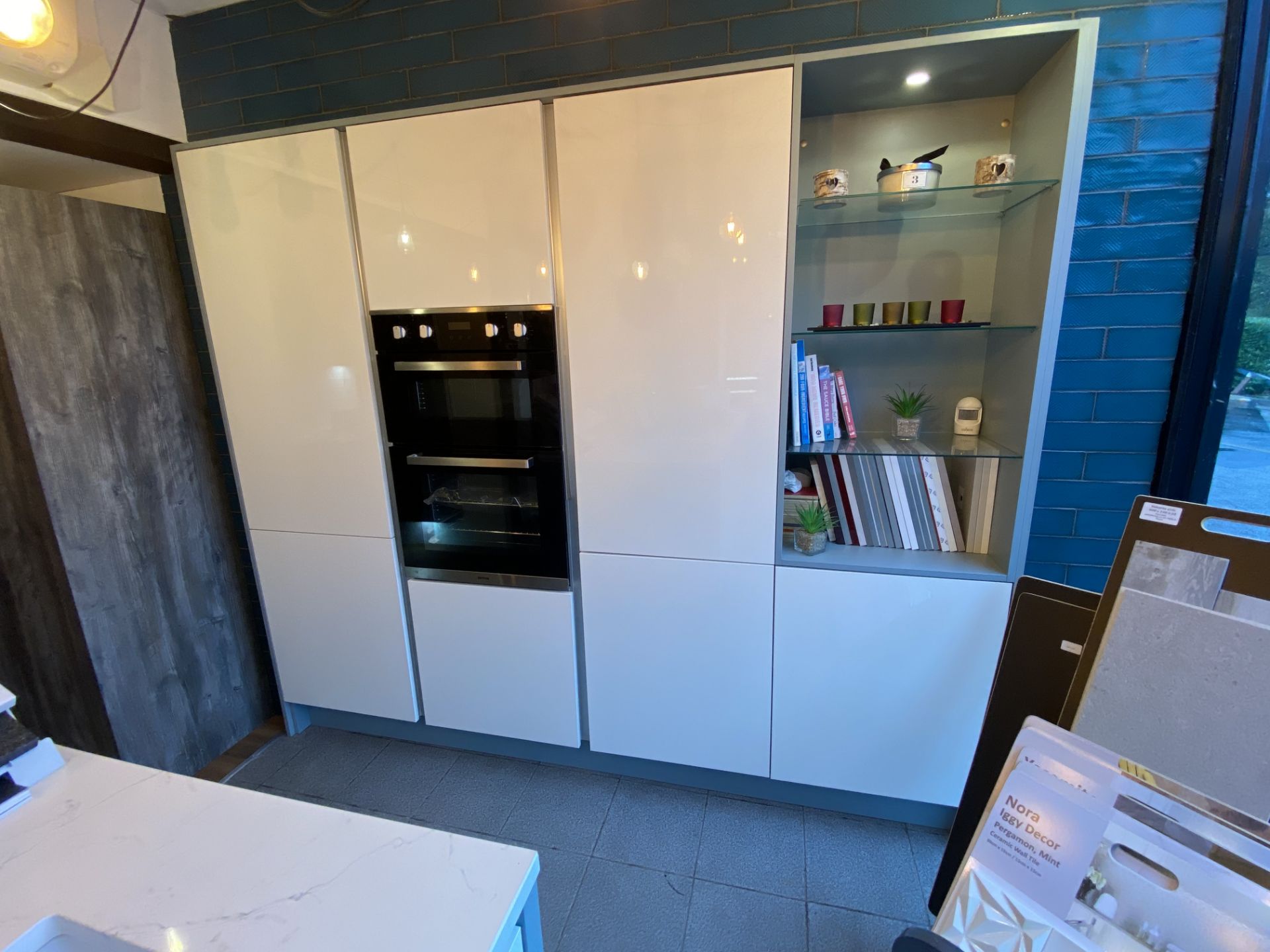 Kitchen island unit in gloss white with light blue trim, to include drawers, marble top, sink & mixe - Image 2 of 2