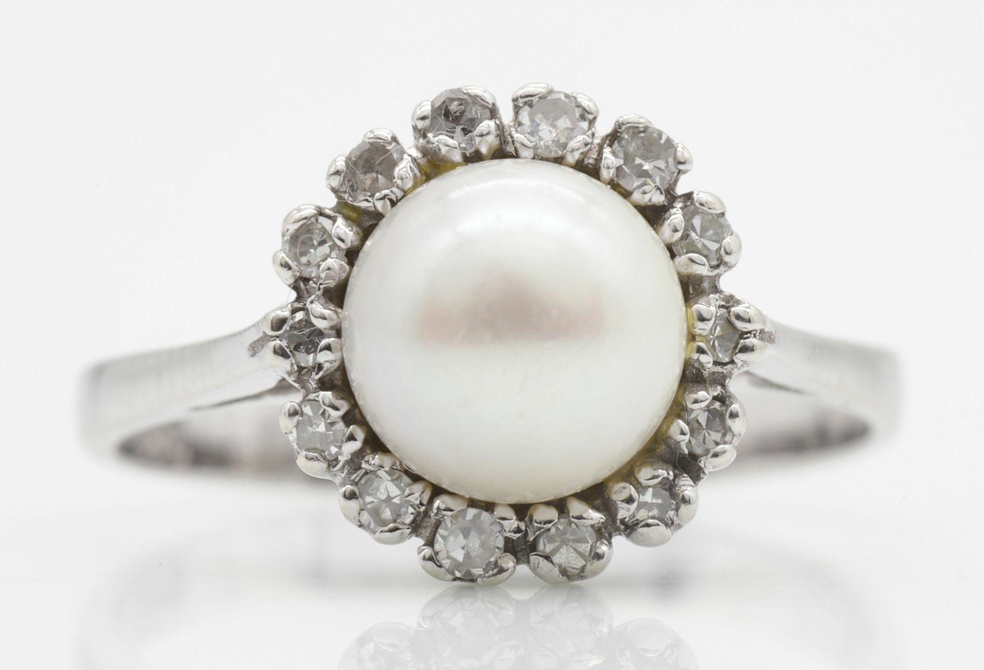 Entourage-Ring mit Perle und Diamanten - Bild 2 aus 5