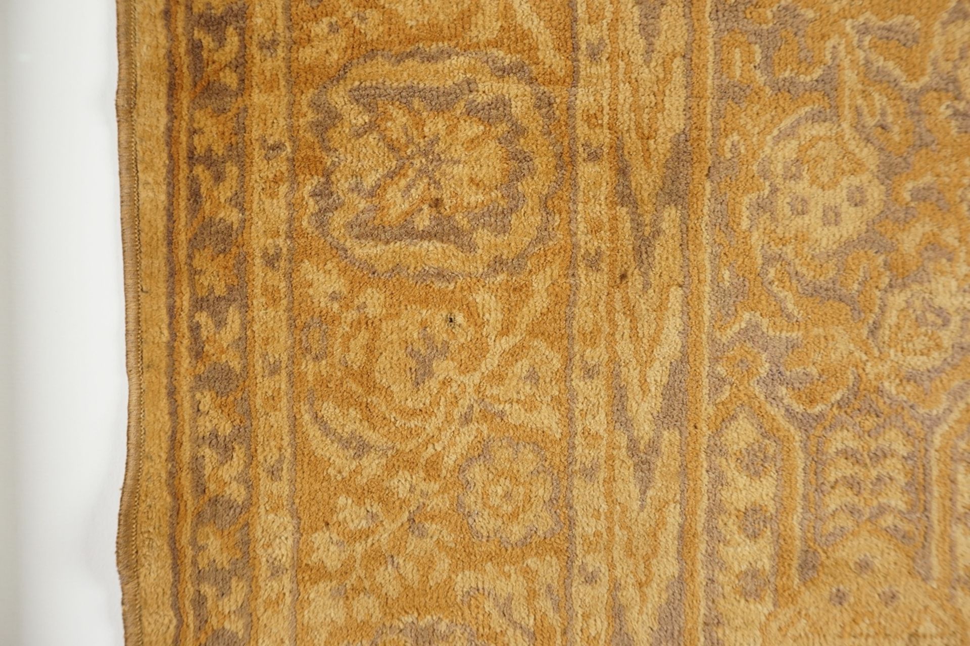 Antiker "Haji Jalili" Tabriz Seiden-Teppich - Bild 2 aus 4