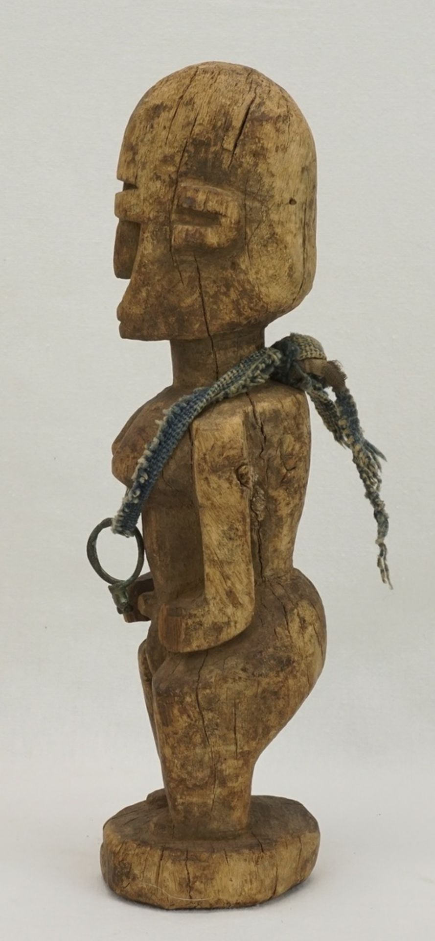 Stehende weibliche Figur der Dogon, Mali, um 1920 - Bild 2 aus 4