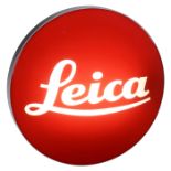 Leica-Leucht-LogoLeica-Werbebeleuchtung für innen, mit ca. 37 cm Durchmesser. 220V-Netzanschluß