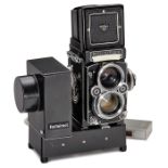 Rolleiflex 2,8 F mit Rolleimot und Zubehör, um 1960Franke & Heidecke, Braunschweig. 1) Rolleiflex