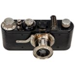 Leica I (Mod. A), um 1930Leitz, Wetzlar. Nr. 33454, mit Händlergravur auf Sucher "Lutz, Ferrando &