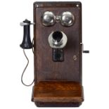 Wandtelephon der Western Electric Company, um 1913USA. Eichengehäuse, bewegliche Einsprache, 3-