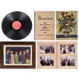 Seltene Beatles-Schellackplatte und frühe Photos1) Originalpressung, Parlophone Indien, Nr. R