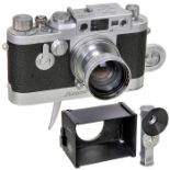 Leica IIIg mit Summitar 2/5 cm und Leicavit, um 1956Leitz, Wetzlar. 1) Leica IIIg, Nr. 847078. (3+/