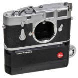 Leica M3 mit Motorkupplung, um 1962Leitz, Wetzlar. Nr. 1065188. Bei dem Modell wurde werksseitig